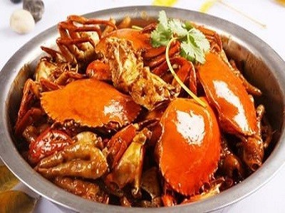 爆脾气肉蟹煲加盟