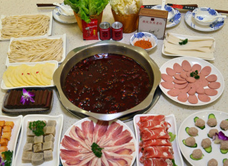 万杰老灶火锅