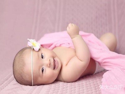 小马奔腾儿童摄影