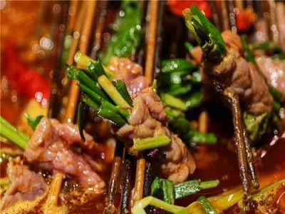 辣三国串串香火锅加盟