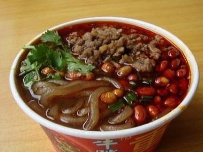 味觉杂酱酸辣粉加盟