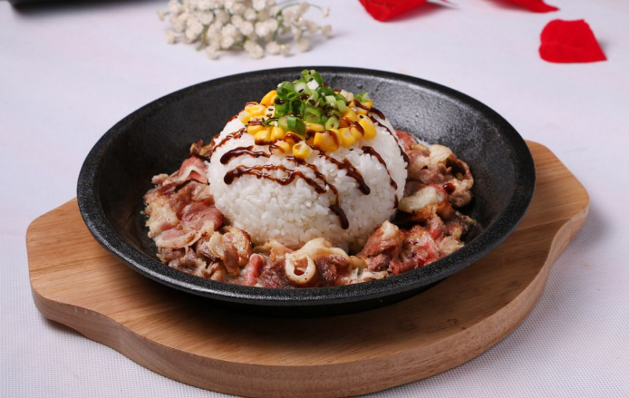 炳峙烤肉饭