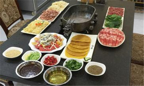 麻辣无情老火锅加盟
