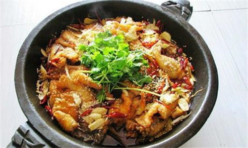 云南抚仙石锅鱼