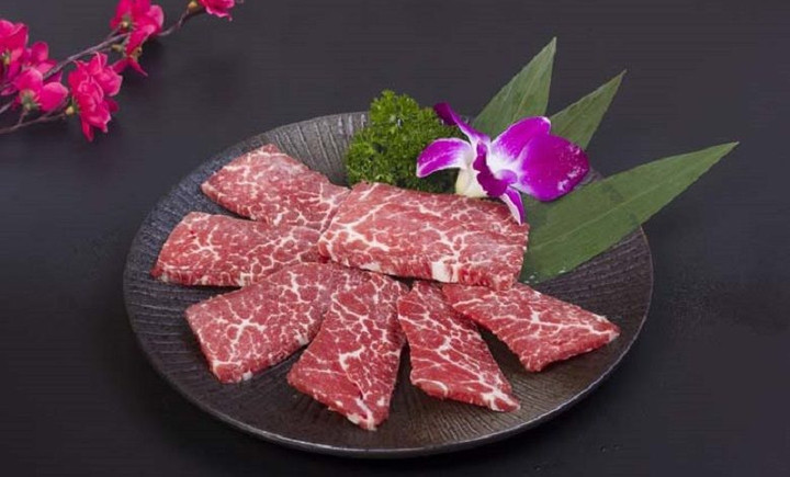 羌羌水越来烤肉店